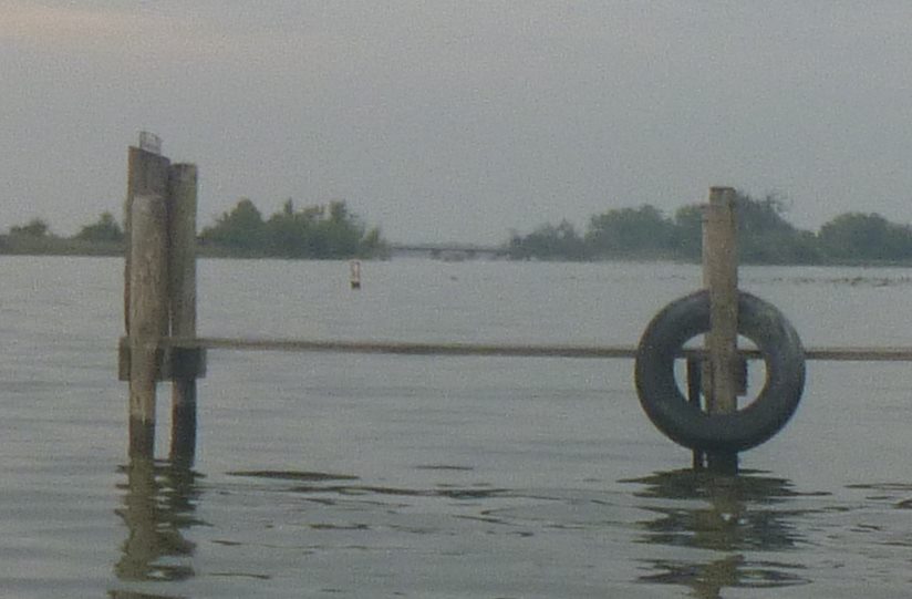 chain_o_lakes_grass_lake_road_bridge